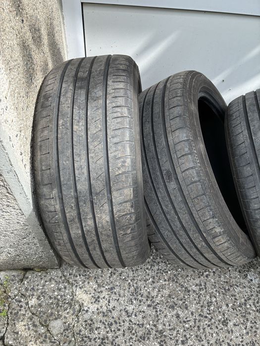 Гуми  Yokohama 215/45R16
