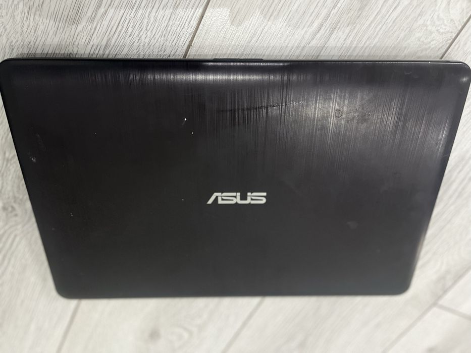 Ноутбук Asus сатылады