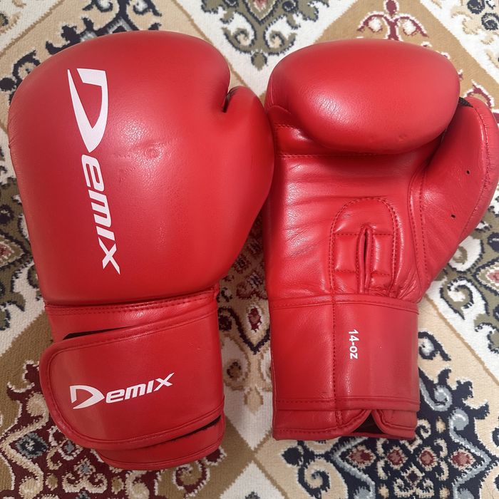 Боксерские перчатки, лапы, шлем