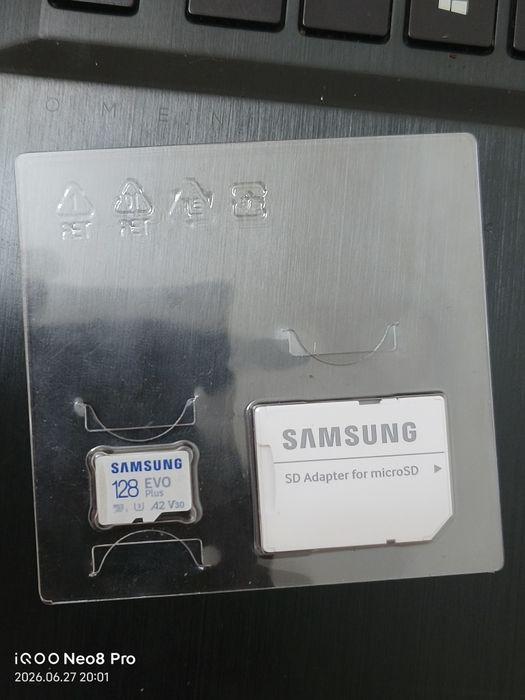 Samsung EVO Plus 128GB microSD карта памяти