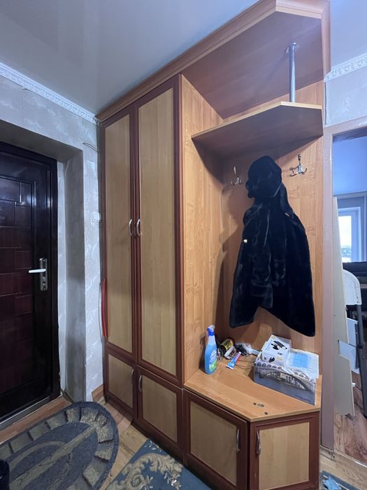 Продам шкаф для прихожей