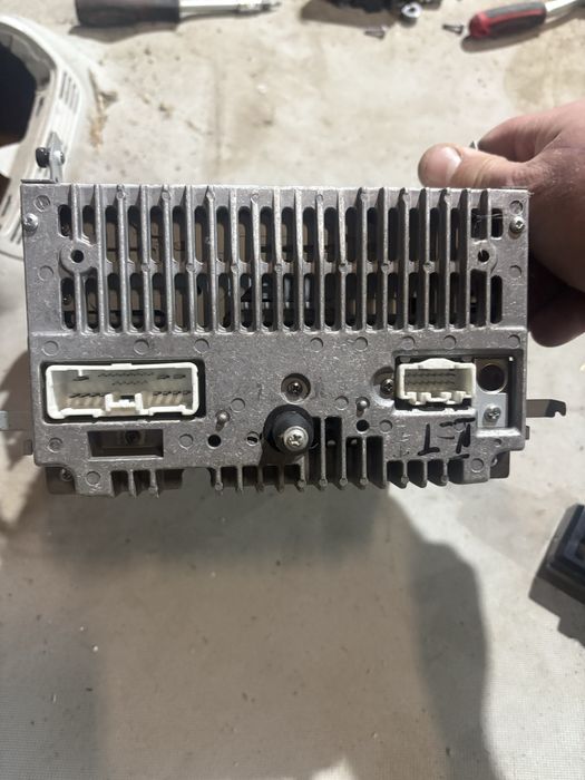 Mazda 3 2006 година СД Радио