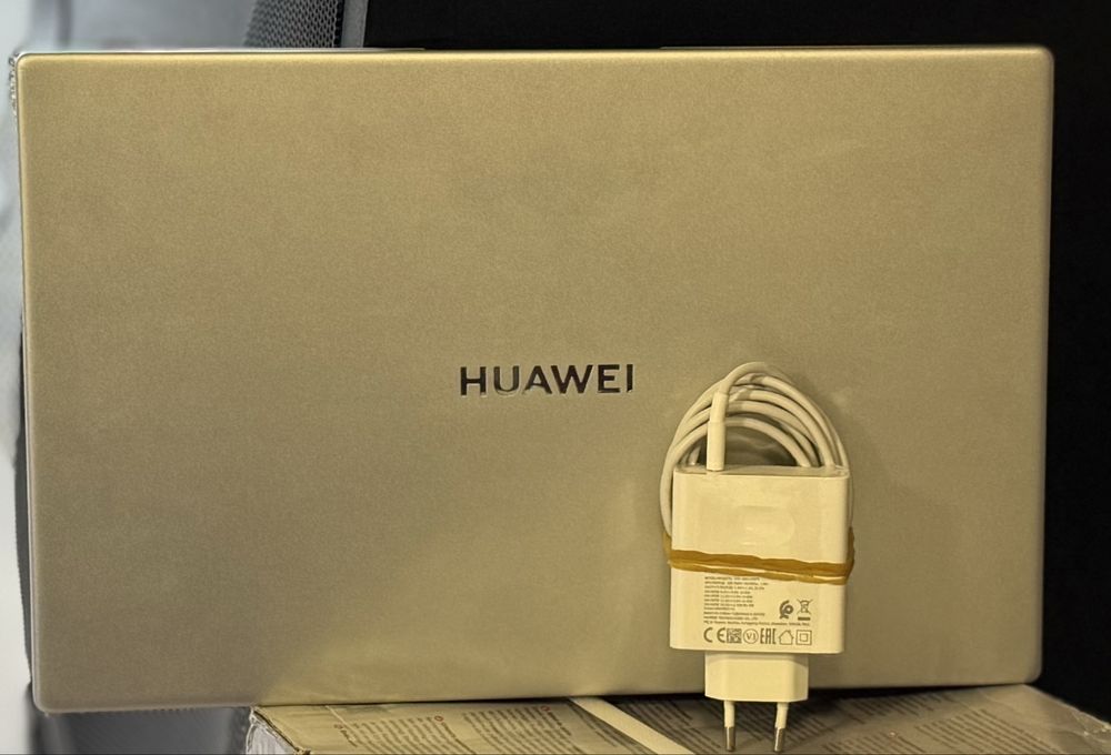 Huawei MateBook D 15 Bob-WAI9, i3 10th Gen, 8GB RAM, 512GB SSD