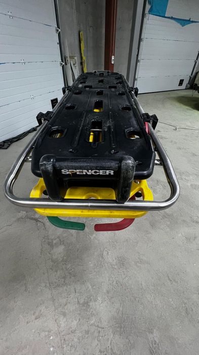 Каталка медицинская с нижней платформой