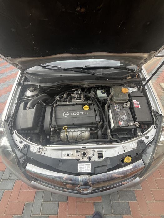 Opel Astra H 1,6 benzina 2010 Automat(secvential)