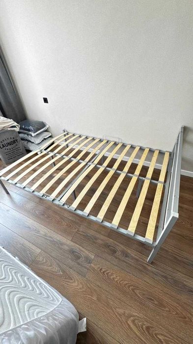 Продам кровать 140×190