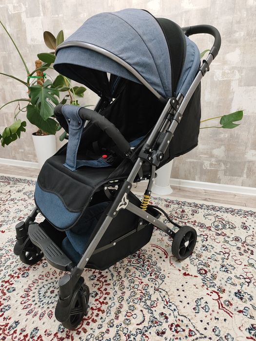 Коляска прогулочная