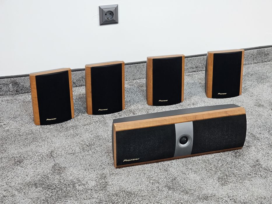 Sateliti Pioneer S-CR59