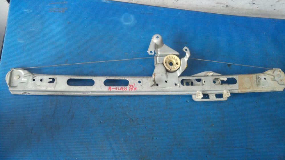 macara usa stanga fata mercedes a-class w168