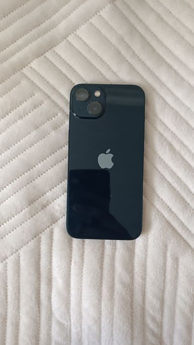 Продам Iphone 13