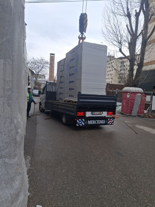 Transport în țară la orice oră