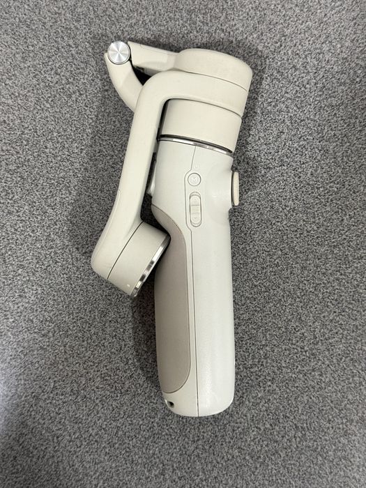 Stablizator dji om 5