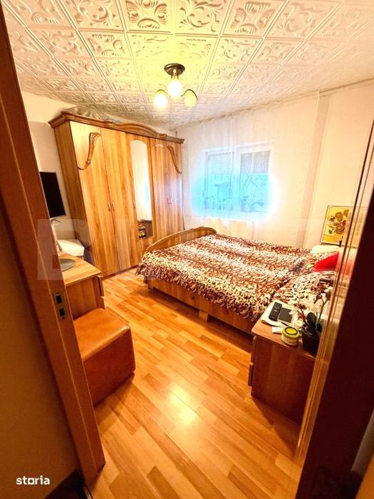 Apartament cu 4 camere, decomandat, spatios, 2 bai, Sanmartin