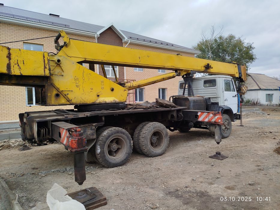 Авто кран галичанин
