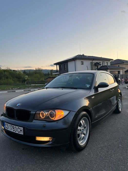Продавам BMW 118d