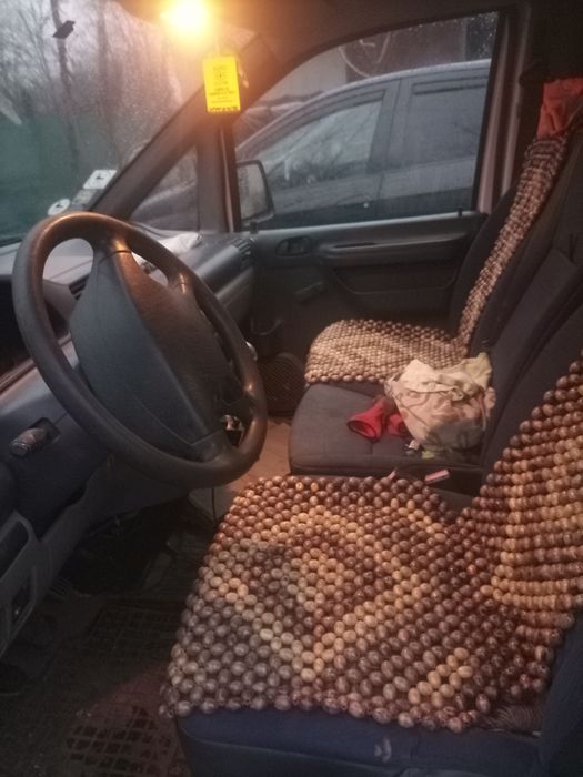 Autoutilitara Peugeot expert echipata pentru vulcanizare mobila