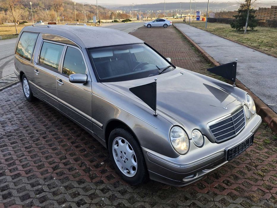 Mercedes E220 / Dric SD Funerar / 2.2 Diesel / 178483 km / Impecabilă!