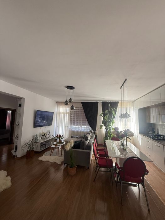 Apartament de inchiriat