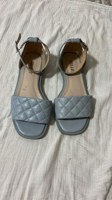 Продам танкетки для девушек