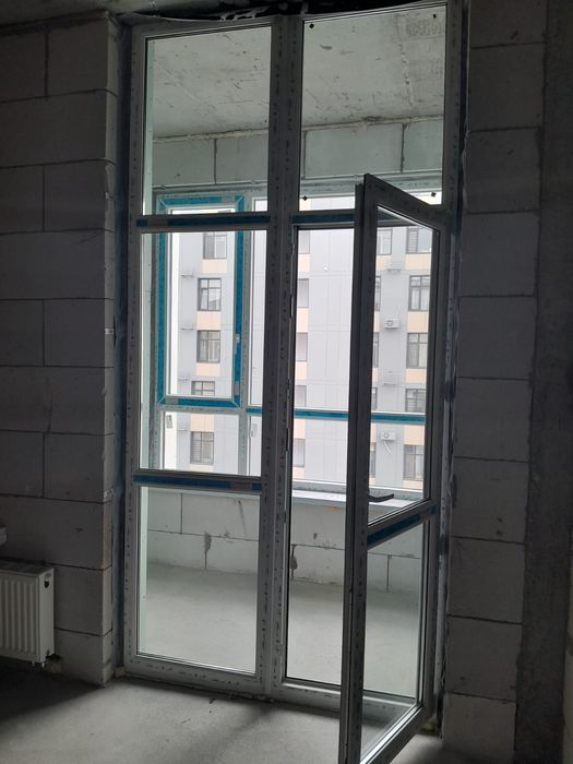 Пластиковый дверь