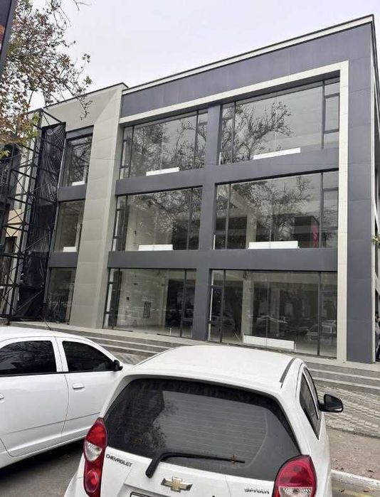 Продаётся в центре нежилое коммерческое помещение на Миноре