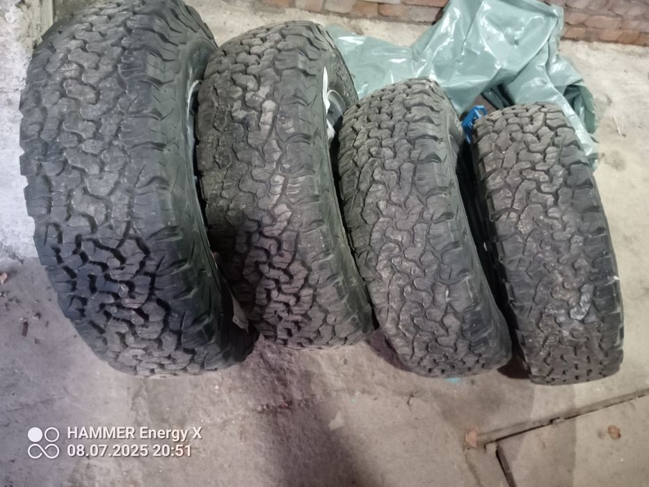 Гуми 235/75/15 bfgoodrich all terain