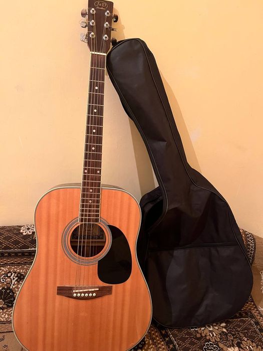 Accustic gitara + bonus Chexol