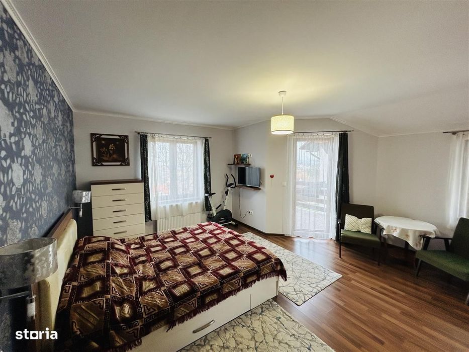 Casa individuala, 5 camere, pivnita, pod, teren 513 mp, zona linistita