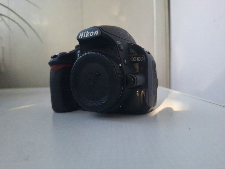Зеркальный фотоаппарат Nikon 3100