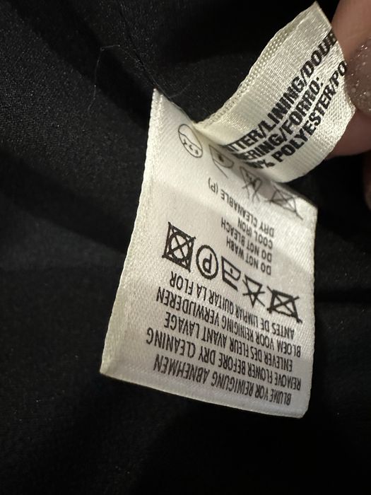 Елегантна дамска рокля на Escada