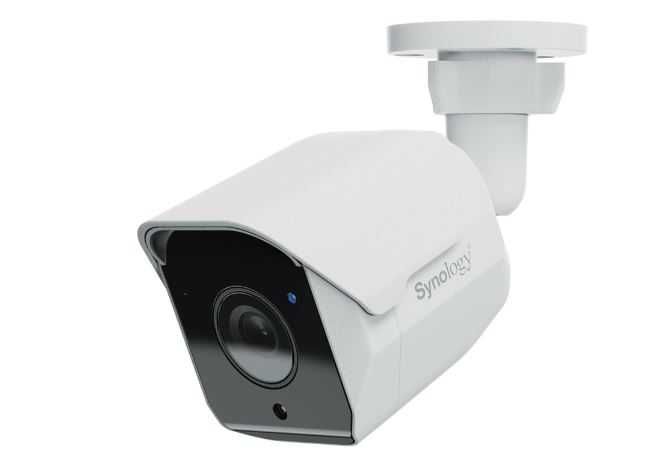 Cameră de supraveghere inteligentăSynology BC500, produs nou resigilat, în stare impecabilă.  Model premium cu funcții AI integrate,