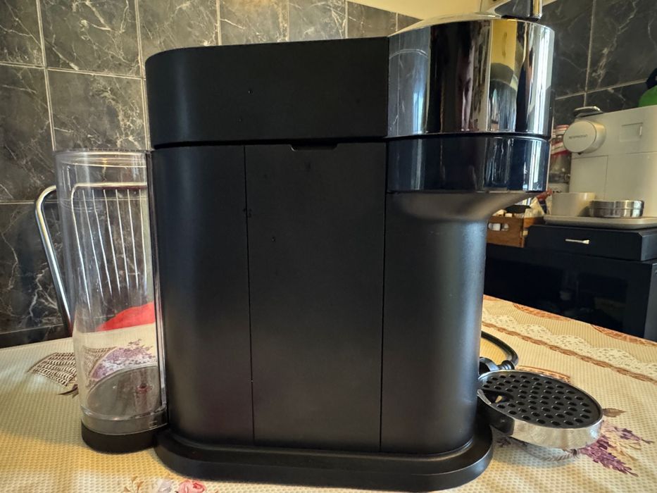 Espressor Nespresso Vertuo Next