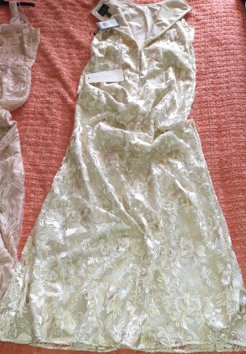 Елегантни Рокли с Уникална Бродерия внос от Англия