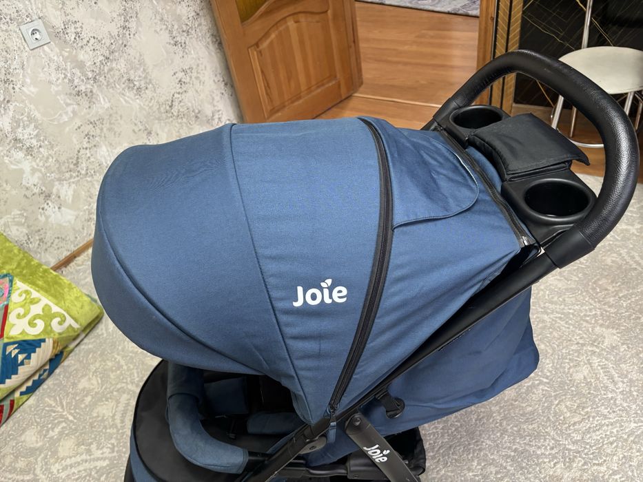 Детская коляска Joie