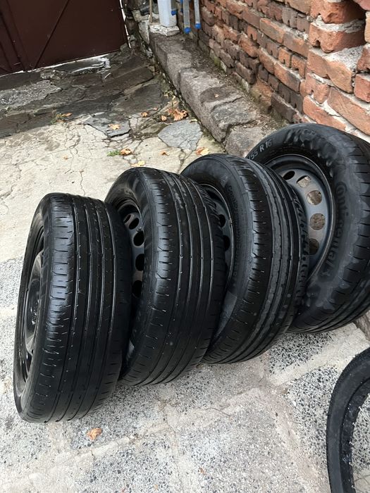 Метални джанти с гумите