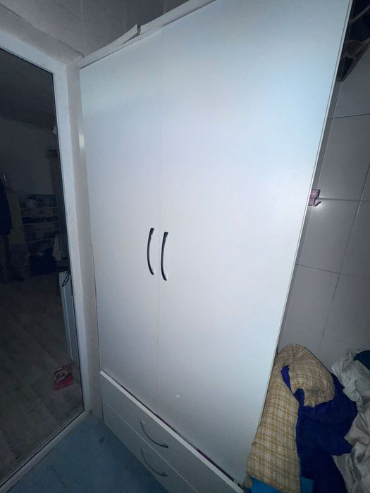 Срочно продам шифоньер