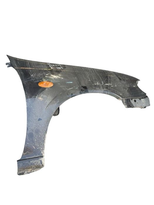 Aripa Dreapta Fata Nissan Almera 2004