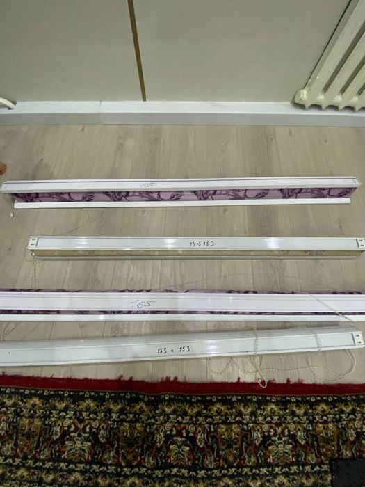 жалюзи 4 штуки в хорошем состоянии