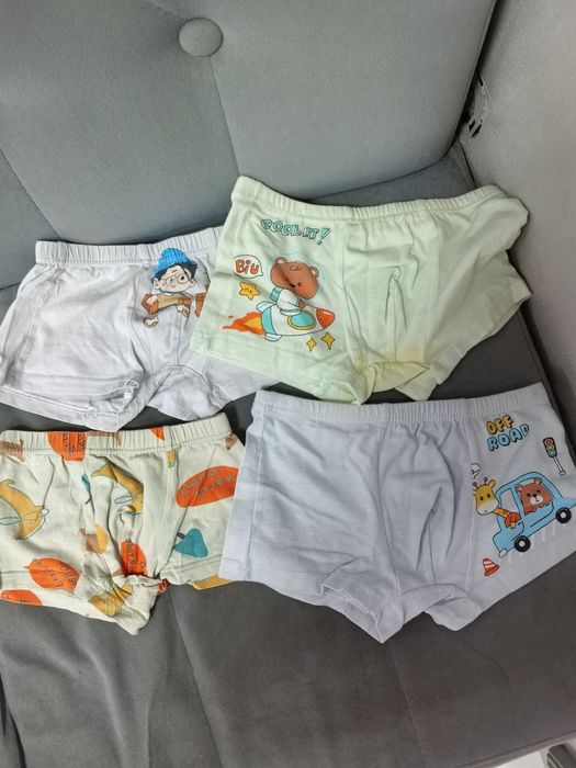 Текин отдам даром 3 ёш болага кийим лар