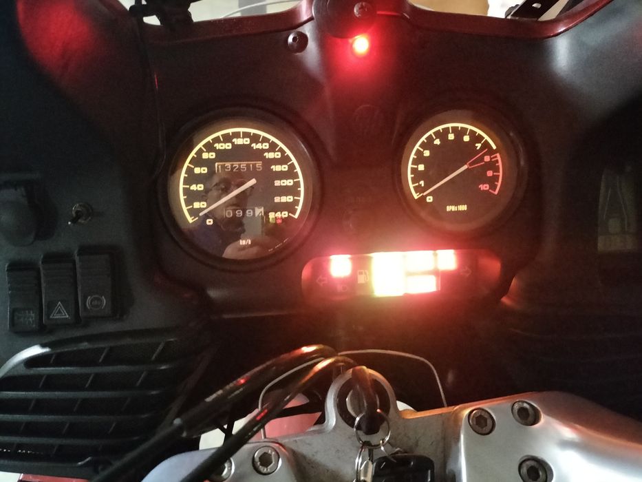 Vind Motocicleta