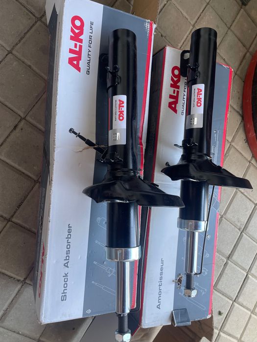 Vând telescoape pe gaz pe față noi nouțe