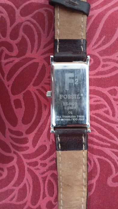 Ceas dama. Fossil