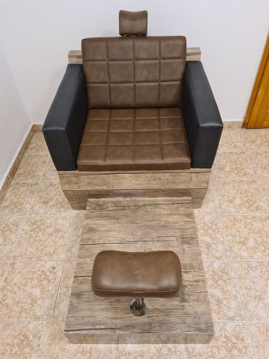 Педикюрен стол/ стол за педикюр