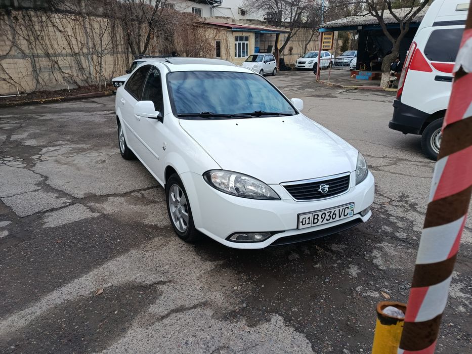 Gentra sotiladi avtomat