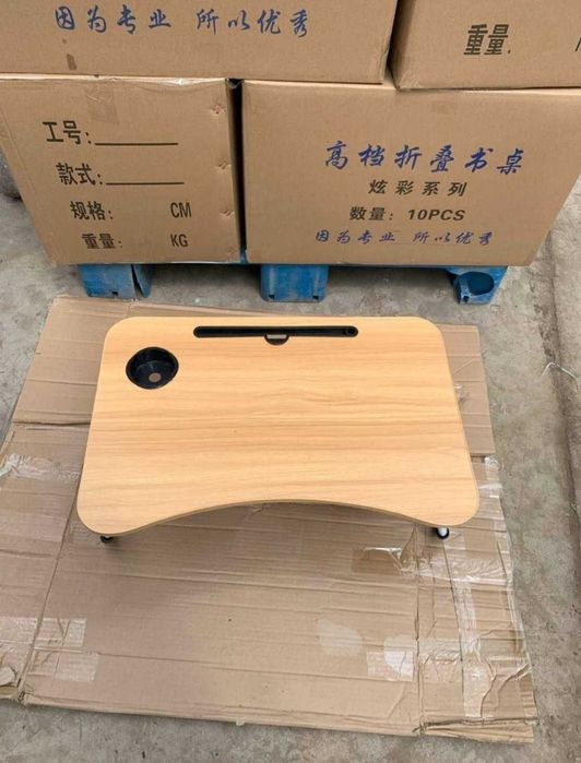 Столик для ноутбука