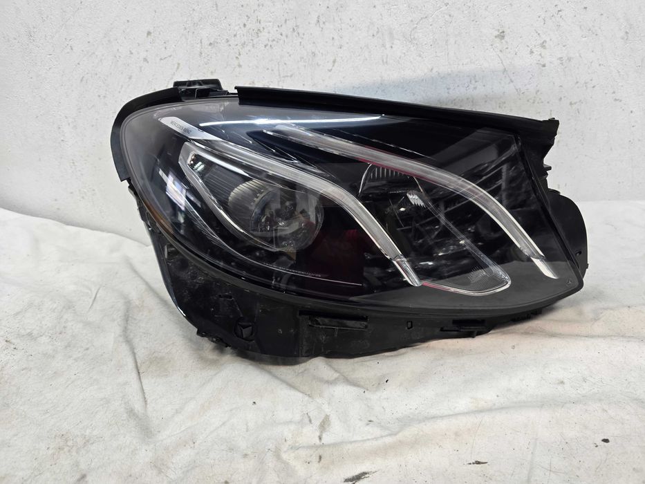 Оригинален фар Мерцедес Е 213  Mercedes E 213 Led