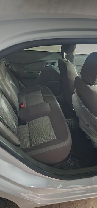 Chevrolet Cobalt 2025 — 5