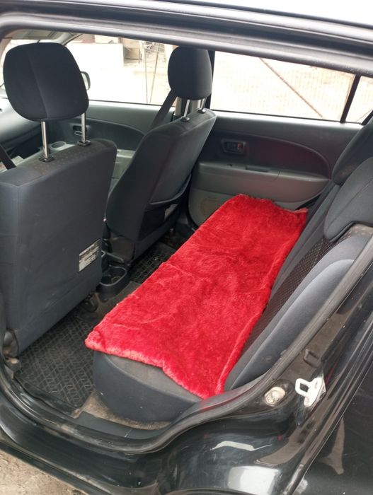 Vând Daihatsu sirion