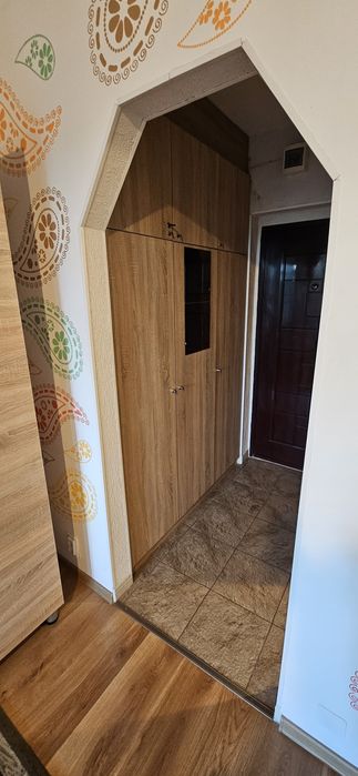 Inchiriez garsoniera Costin Georgian