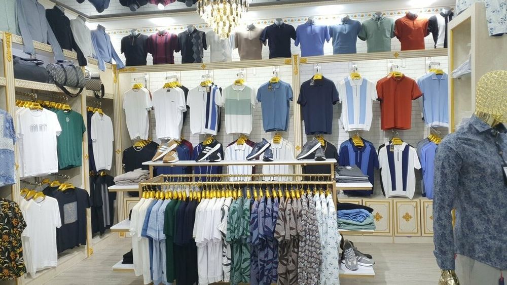 Фаргона шахрида Кийм кечак бозорида жойлашган дукон сотилади